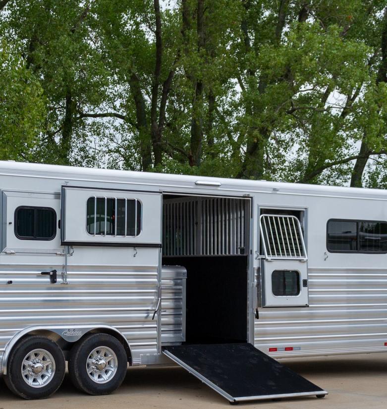 Side Load Ramp with Upper Door